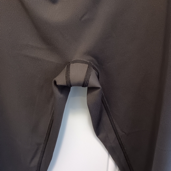 Aerie Chill Play Move Legging High Waist XL Short Cut Off Hem - Picture 10 of 16